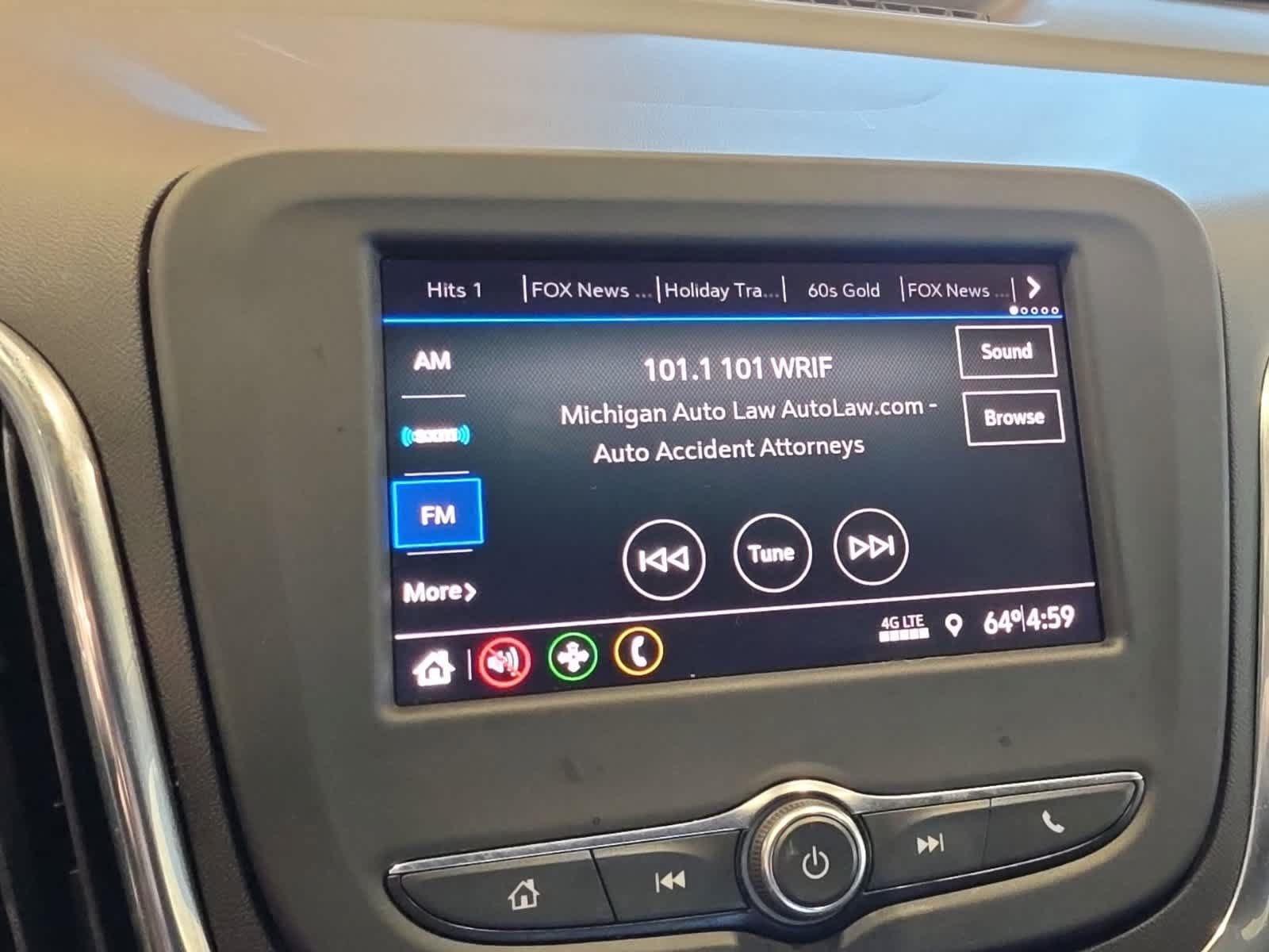 Used 2020 Chevrolet Equinox LT w/ Driver Convenience Package FWD image 31