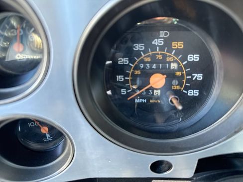 Used 1988 Chevrolet Silverado 3500 2WD Crew Cab image 21