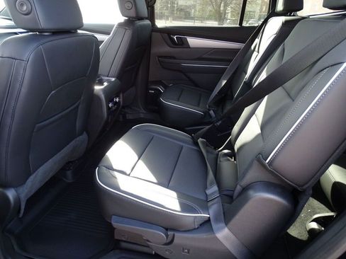 New 2025 Buick Enclave Preferred w/ Super Cruise Package FWD image 23