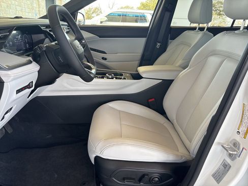 New 2026 Jeep Cherokee Limited image 15