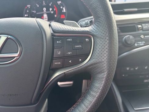 Used 2019 Lexus ES 350 F Sport image 16