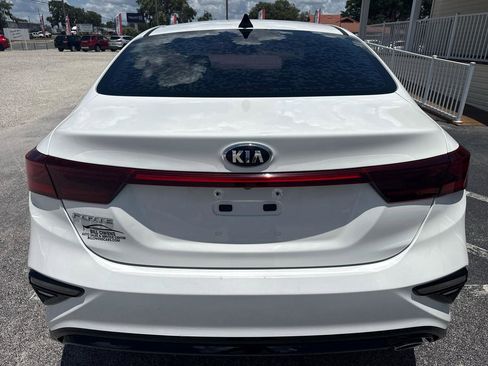 Used 2019 Kia Forte LXS FWD image 4