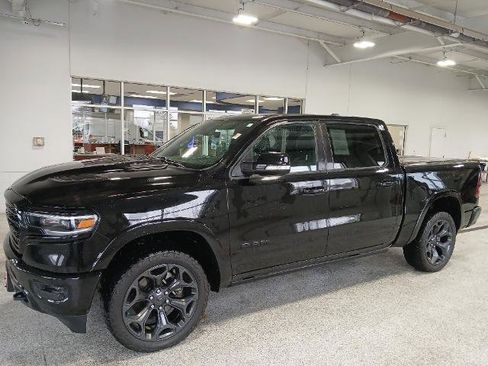 Used 2020 RAM 1500 Limited w/ Black Appearance Package image 5