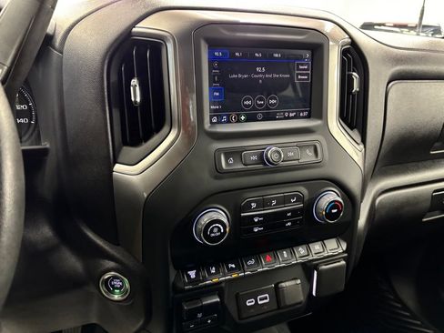 Used 2025 Chevrolet Silverado 2500 Custom w/ Custom Value Package AWD/4WD image 32