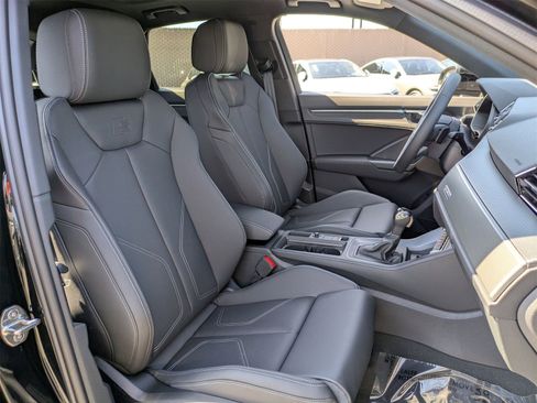 New 2025 Audi Q3 2.0T Premium image 10