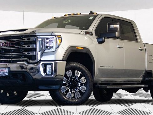 Used 2022 GMC Sierra 2500 SLE w/ SLE Value Package; image 2