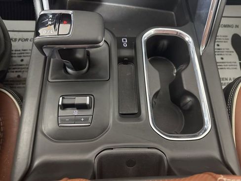 Used 2023 GMC Sierra 1500 Denali Ultimate image 17