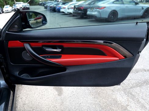 Used 2015 BMW M4 2dr Cpe image 36