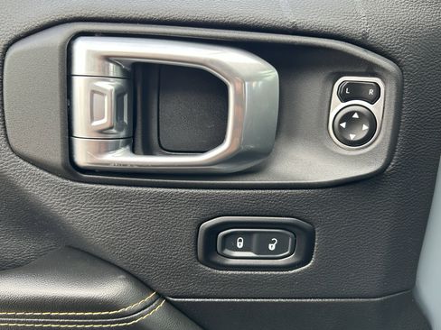 Certified 2024 Jeep Wrangler Sahara image 20