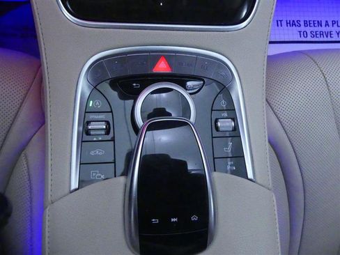 Used 2020 Mercedes-Benz S 450 Sedan image 16