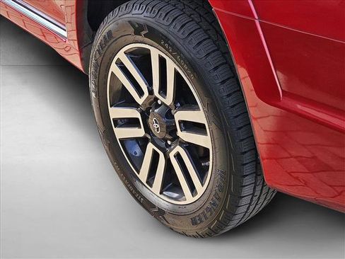 Used 2018 Toyota 4Runner Limited image 12