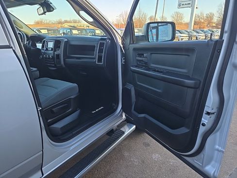 Used 2014 RAM 1500 Express image 82