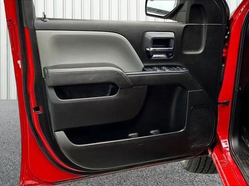 Used 2017 Chevrolet Silverado 1500 Custom w/ Custom Convenience Package image 17