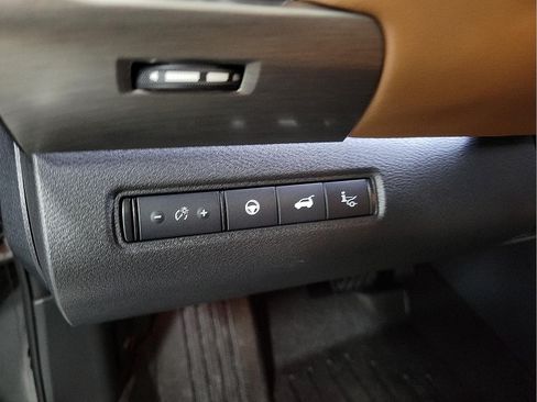 Used 2024 Nissan Pathfinder Platinum AWD/4WD image 13