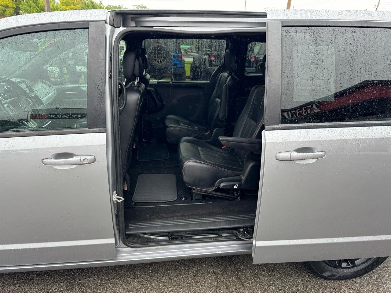 Used 2019 Dodge Grand Caravan GT FWD image 13