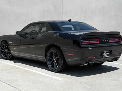 Used 2022 Dodge Challenger R/T w/ Shaker Package RWD image 9