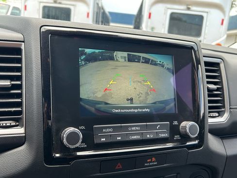 Used 2022 Nissan Frontier SV RWD image 13