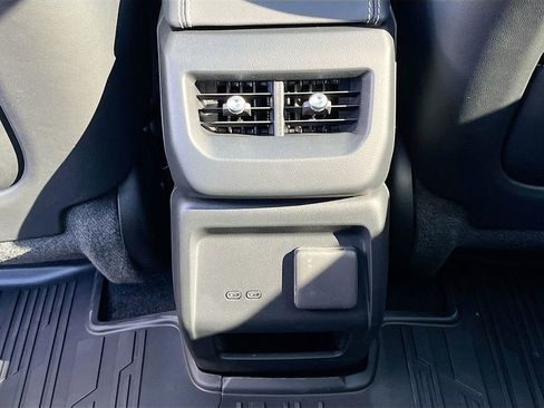 New 2026 Cadillac Optiq Luxury 1 w/ LPO, Floor Liner Package AWD/4WD image 32