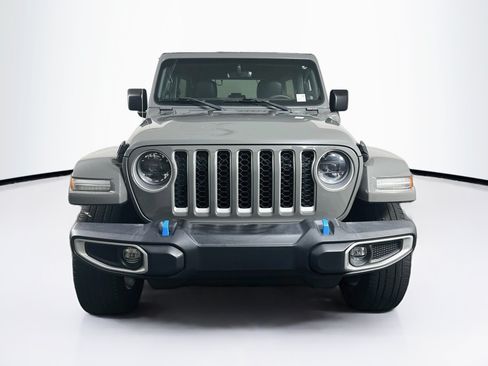 Used 2023 Jeep Wrangler Unlimited Sahara AWD/4WD image 2