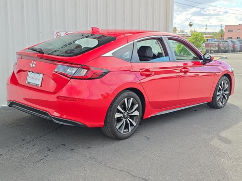 Used 2024 Honda Civic EX-L image 7