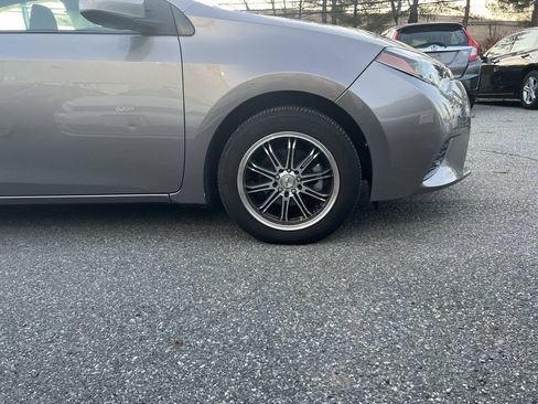 Used 2015 Toyota Corolla LE FWD image 28
