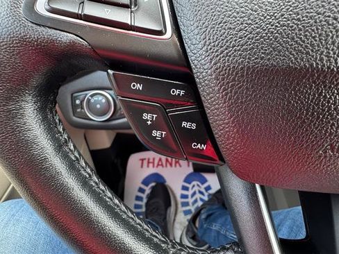 Used 2019 Ford Escape Titanium image 31