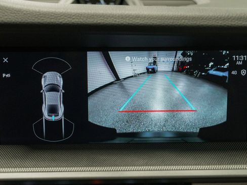 Used 2025 Porsche 911 Carrera image 30