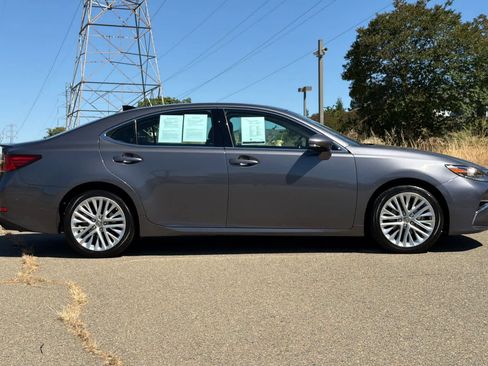 Used 2018 Lexus ES 350 w/ Luxury Package w/Wood Trim FWD image 6