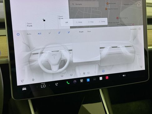 Used 2021 Tesla Model Y Long Range AWD/4WD image 15