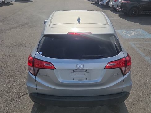 Used 2016 Honda HR-V EX image 10