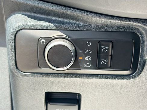 Used 2025 Ford Bronco Big Bend image 35