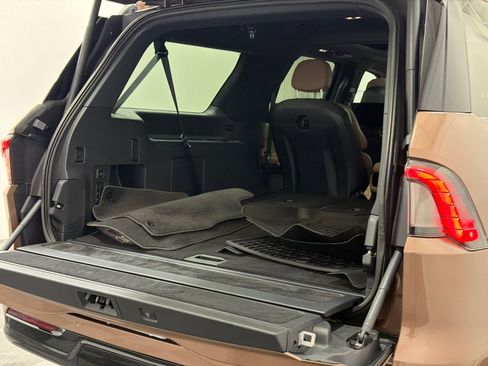 Used 2025 Lincoln Navigator L Black Label image 9