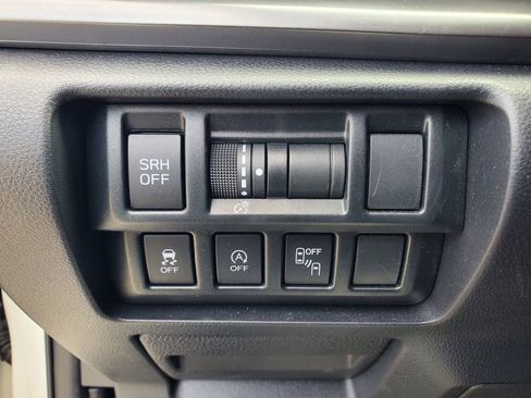 Used 2023 Subaru Crosstrek 2.5i Limited w/ Moonroof Package image 22