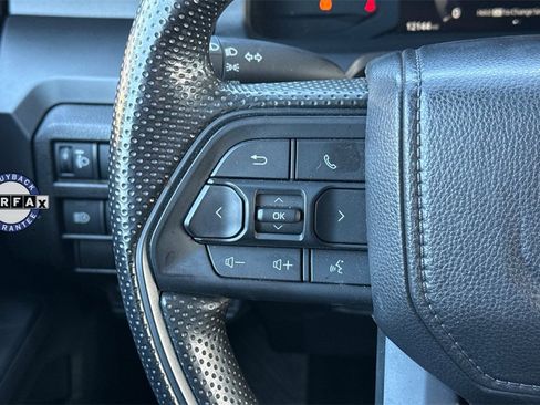 Used 2025 Toyota Tacoma SR image 31