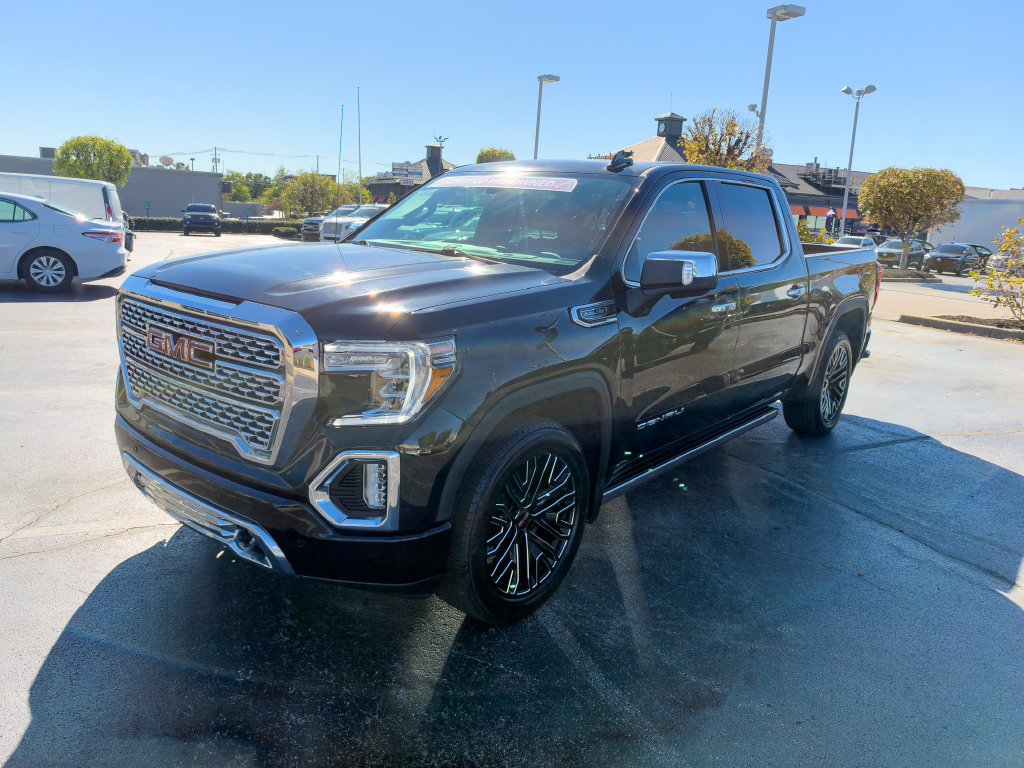 Used 2022 GMC Sierra 1500 Denali w/ Denali Premium Package AWD/4WD image 3