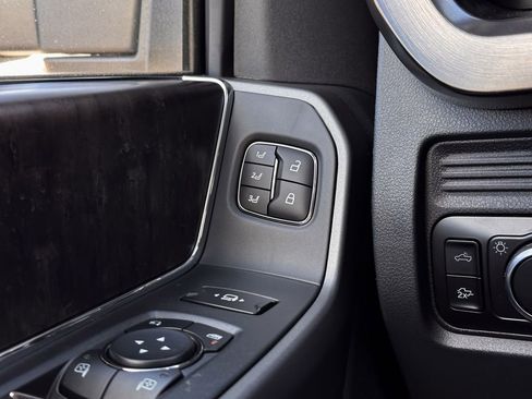 New 2026 Ford F250 Lariat w/ Lariat Ultimate Package image 49