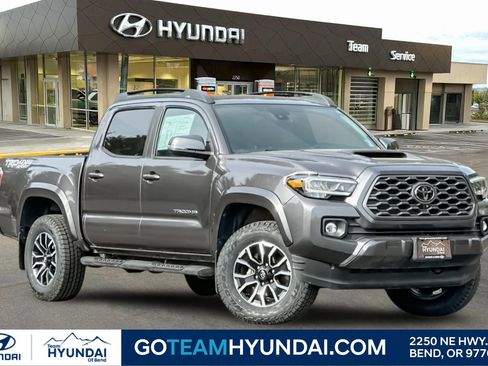 Used 2022 Toyota Tacoma TRD Sport w/ TRD Premium Sport Package image 1