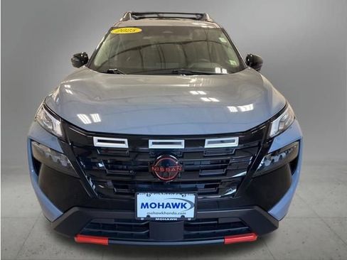 Used 2025 Nissan Rogue SV w/ Rock Creek Premium Package AWD/4WD image 9