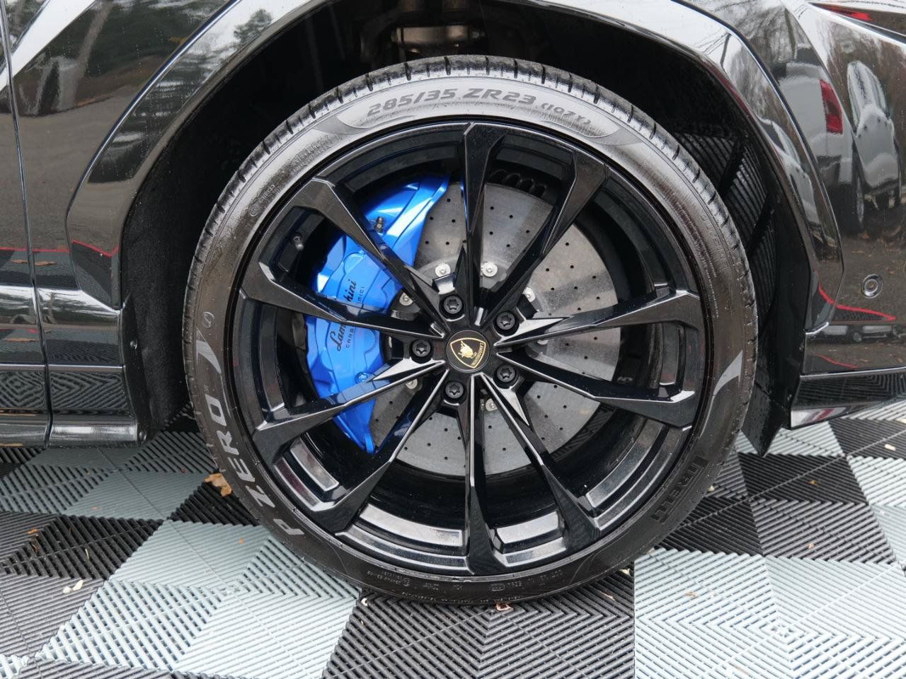Used 2021 Lamborghini Urus AWD/4WD image 85