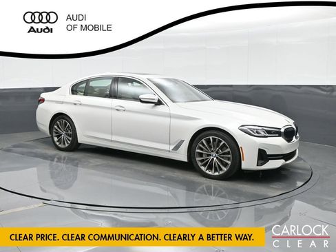Used 2022 BMW 530i xDrive w/ Executive Package image 5
