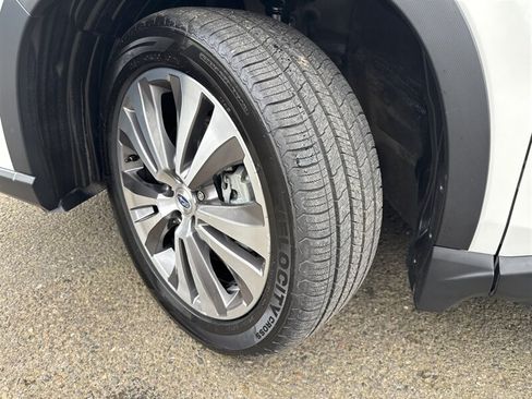 Used 2019 Subaru Ascent Touring w/ Popular Package #3 AWD/4WD image 39