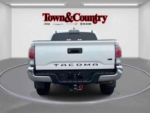 Used 2021 Toyota Tacoma TRD Off-Road image 6