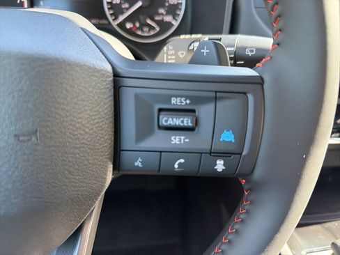 Used 2026 Nissan Rogue SV AWD/4WD image 25