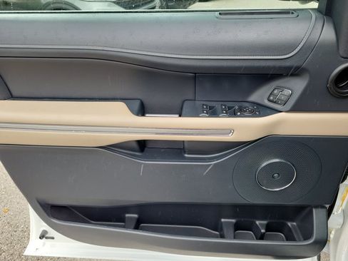 Certified 2022 Ford Expedition Limited AWD/4WD image 21