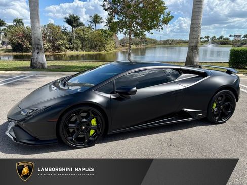 Used 2024 Lamborghini Huracan Tecnica image 1