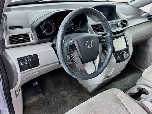 Used 2017 Honda Odyssey EX image 9