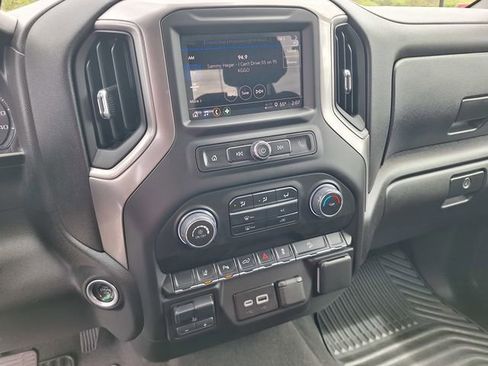 Used 2025 Chevrolet Silverado 2500 Custom w/ Custom Value Package AWD/4WD image 21