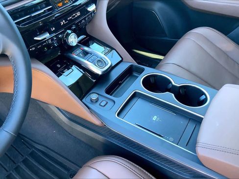 Certified 2026 Acura MDX FWD w/ Technology Package image 14