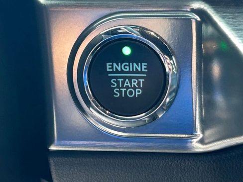 Used 2022 Ford F150 Lariat AWD/4WD image 44