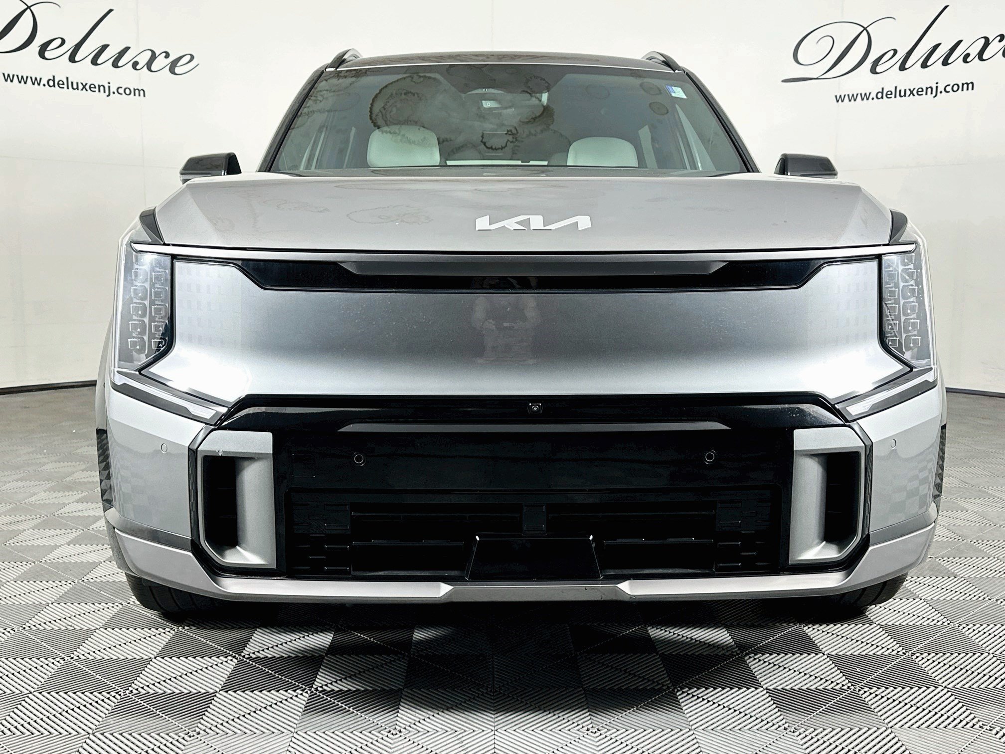 Used 2024 Kia EV9 GT-Line AWD/4WD image 2